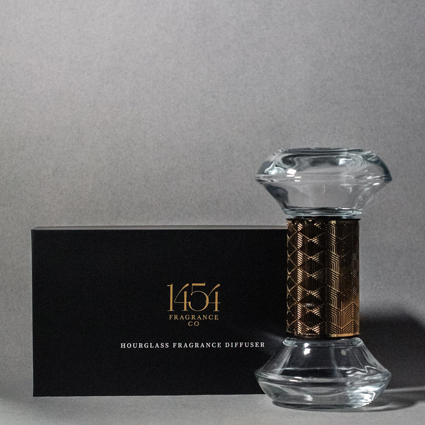 Hour Glass Diffuser- Blend N.7- Inspired by "Oud & Bergamot”